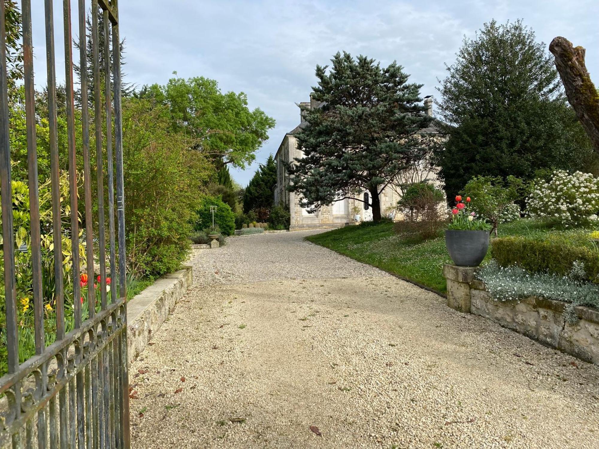 Saint-Porchaire Domaine De La Perthuiserie المظهر الخارجي الصورة